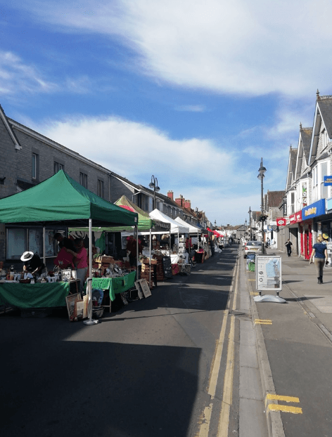 Street Thursday Market